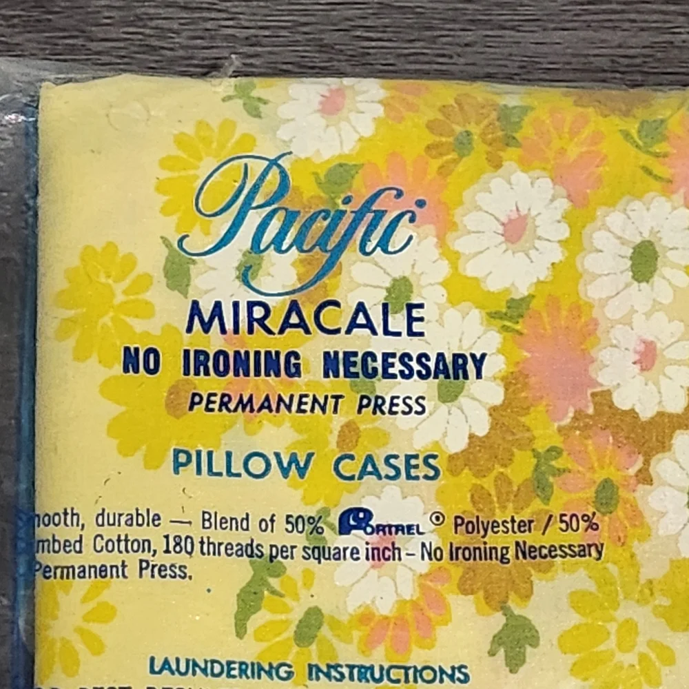 PACIFIC Miracle Pillow Cases Standard Yellow Floral Vintage 2pc Cottagecore 70s